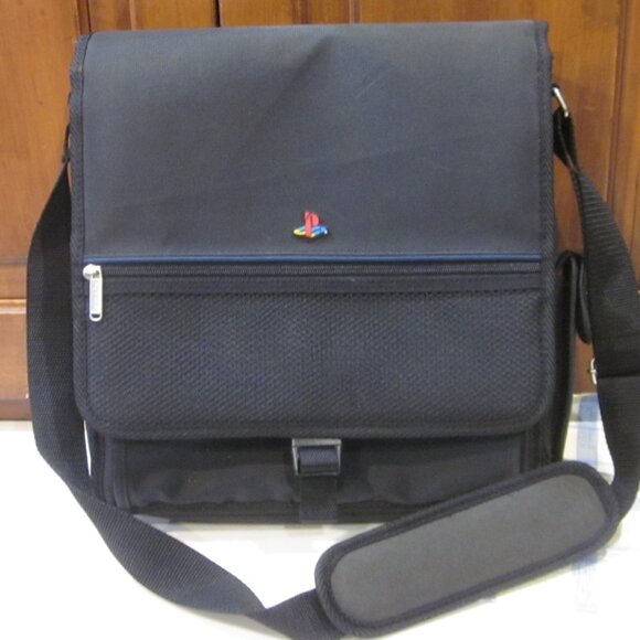 Sony PlayStation 2 shoulder bag and manuals - Picture 2 of 7